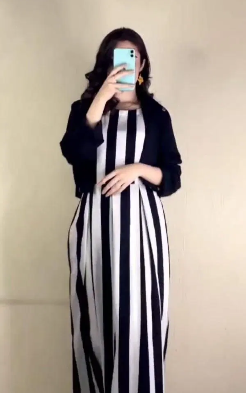 Black & Bold Linen Maxi Suit